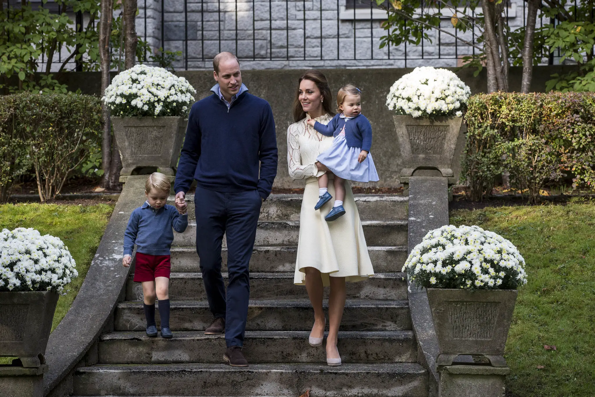The Duke and Duches of Cambridge took Prince George and Princess Charlotte to a tea party