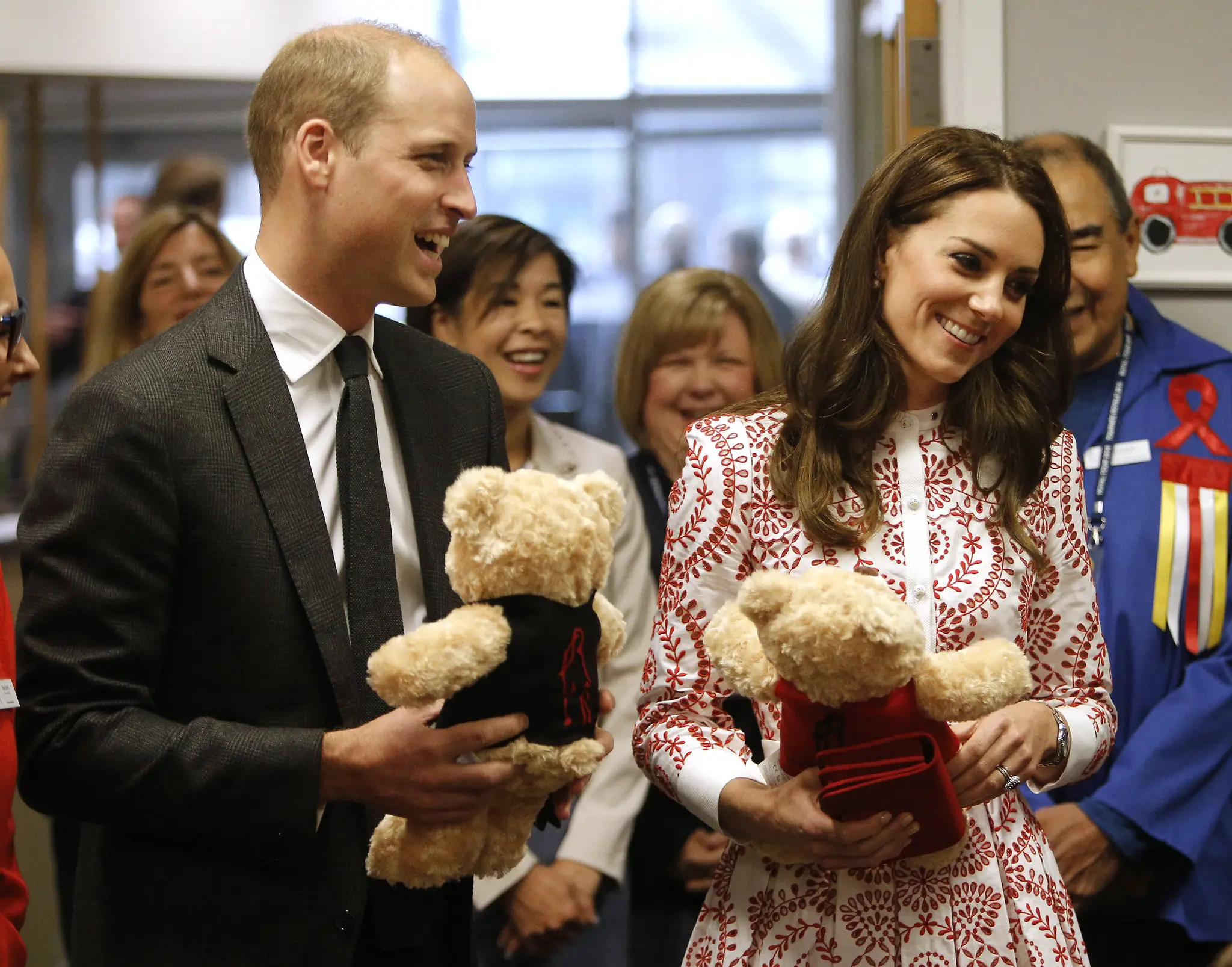 The Duke and Duchess of Cambridge received teddies during canada visit in 2016