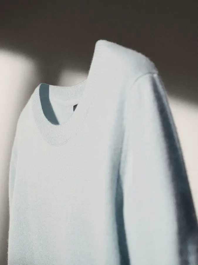The Duchess of Cambridge wore Massimo Dutti's 100% cashmere crew neck sweater