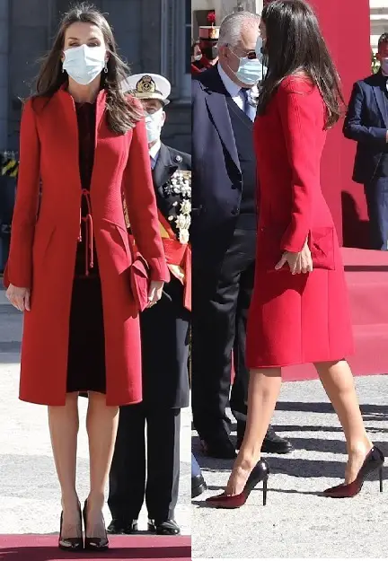 Queen Letizia in red Felipe Varela Japanese Twin Ties Coat for the Natioanl day event in Madrid