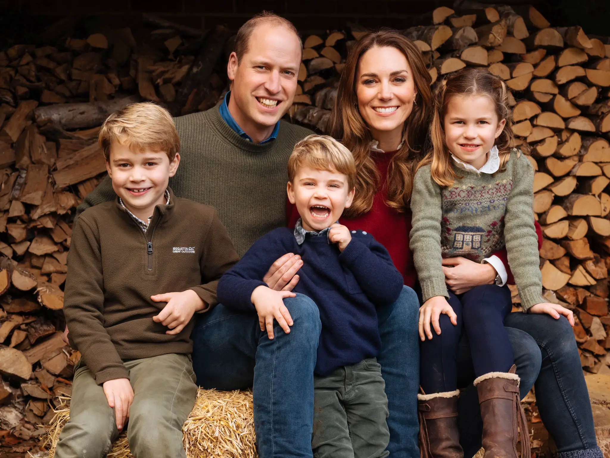 The Duke and Duchess of Cambridge released a candid Christmas Card Family picture