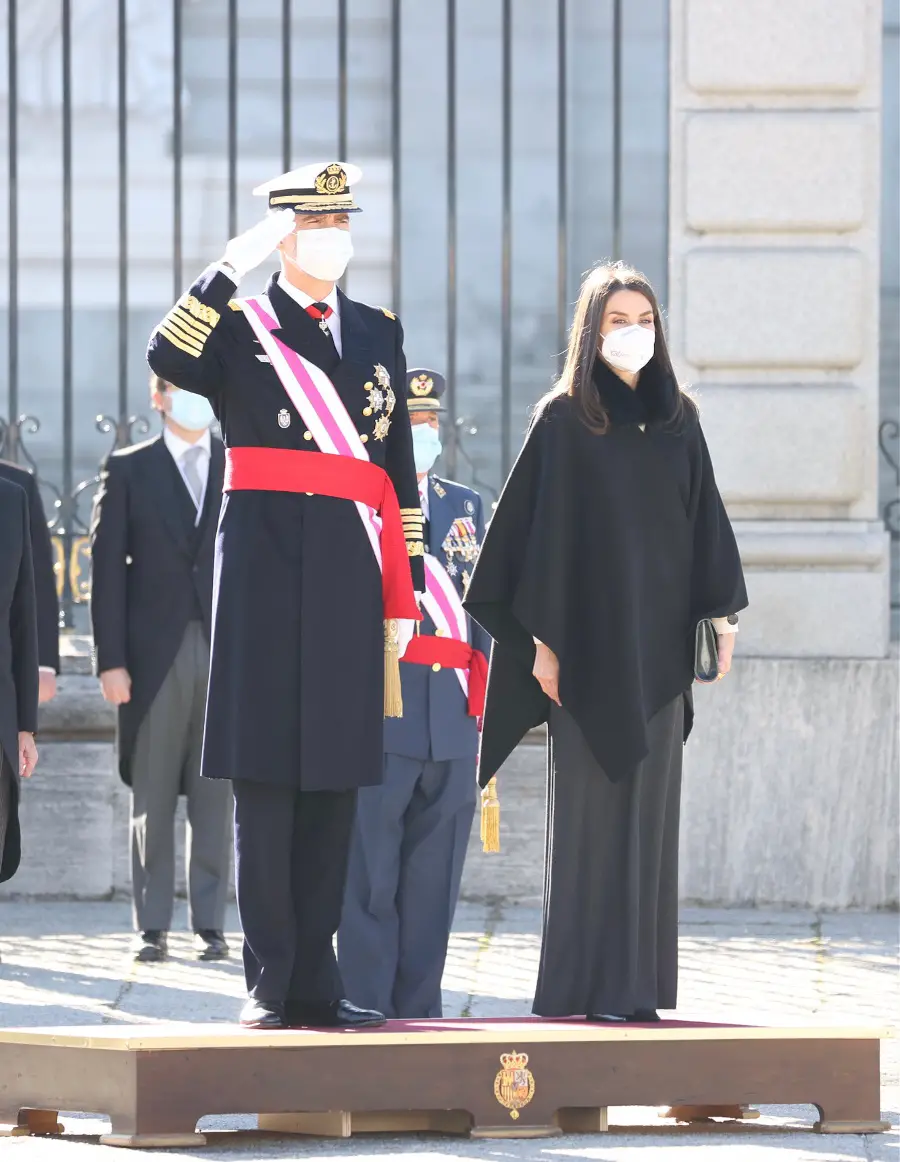 Queen Letizia of Spain wore black and grey outfit at the Military Easter in 2021