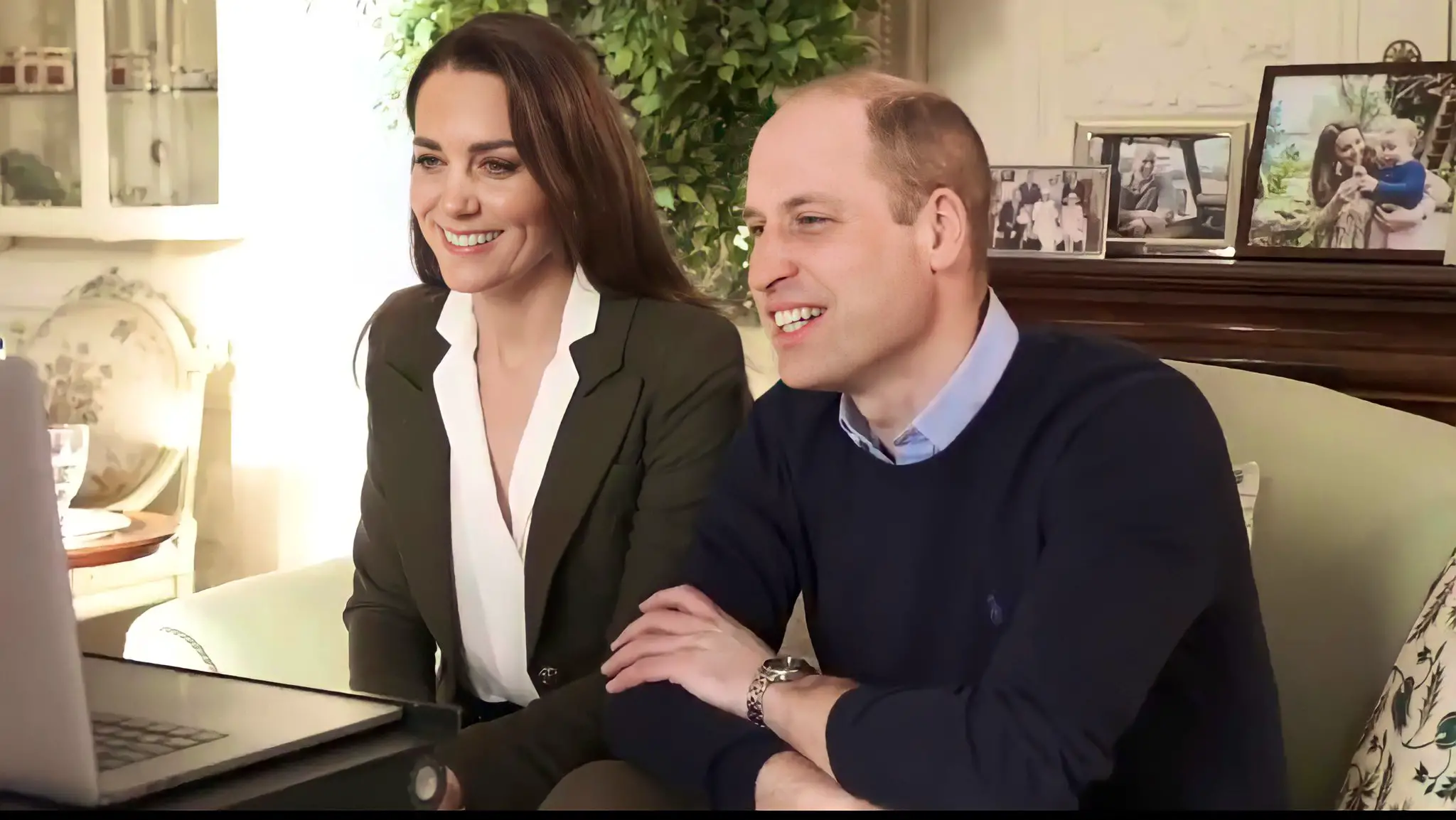 The Duchess of Cambridge wore Green Smythe Blazer for a video call to long-term health issue patiends receiving Covid vaccine