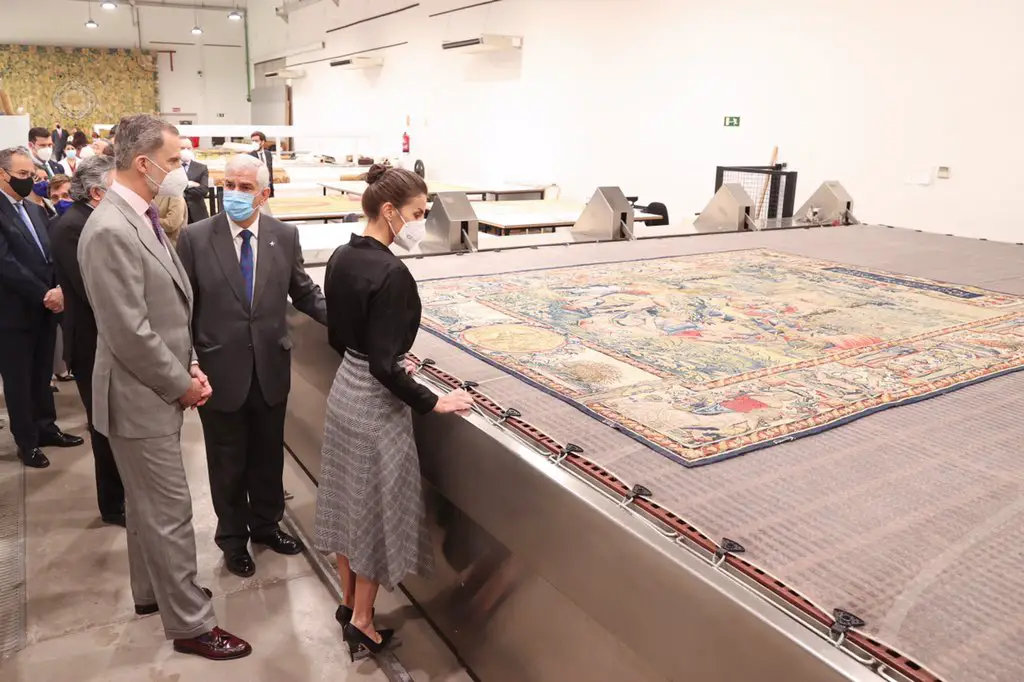 Felipe V of Spain founded the Royal Tapestry Factory in 1721.