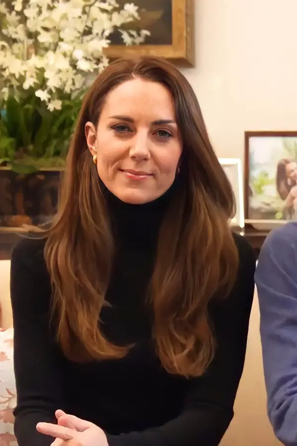The Duchess of Cambridge wore UFO black turtleneck for Time to Change video