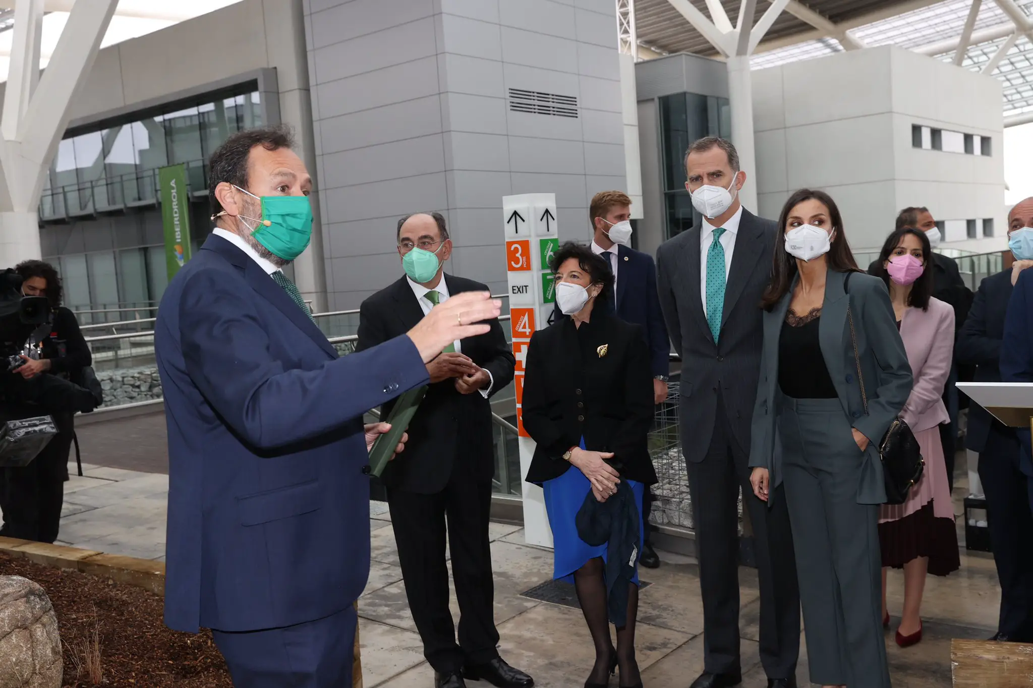 The King and Queen toured the Campus visiting the “Plaza Iberdrola” where “Iberdrola with biodiversity” is located