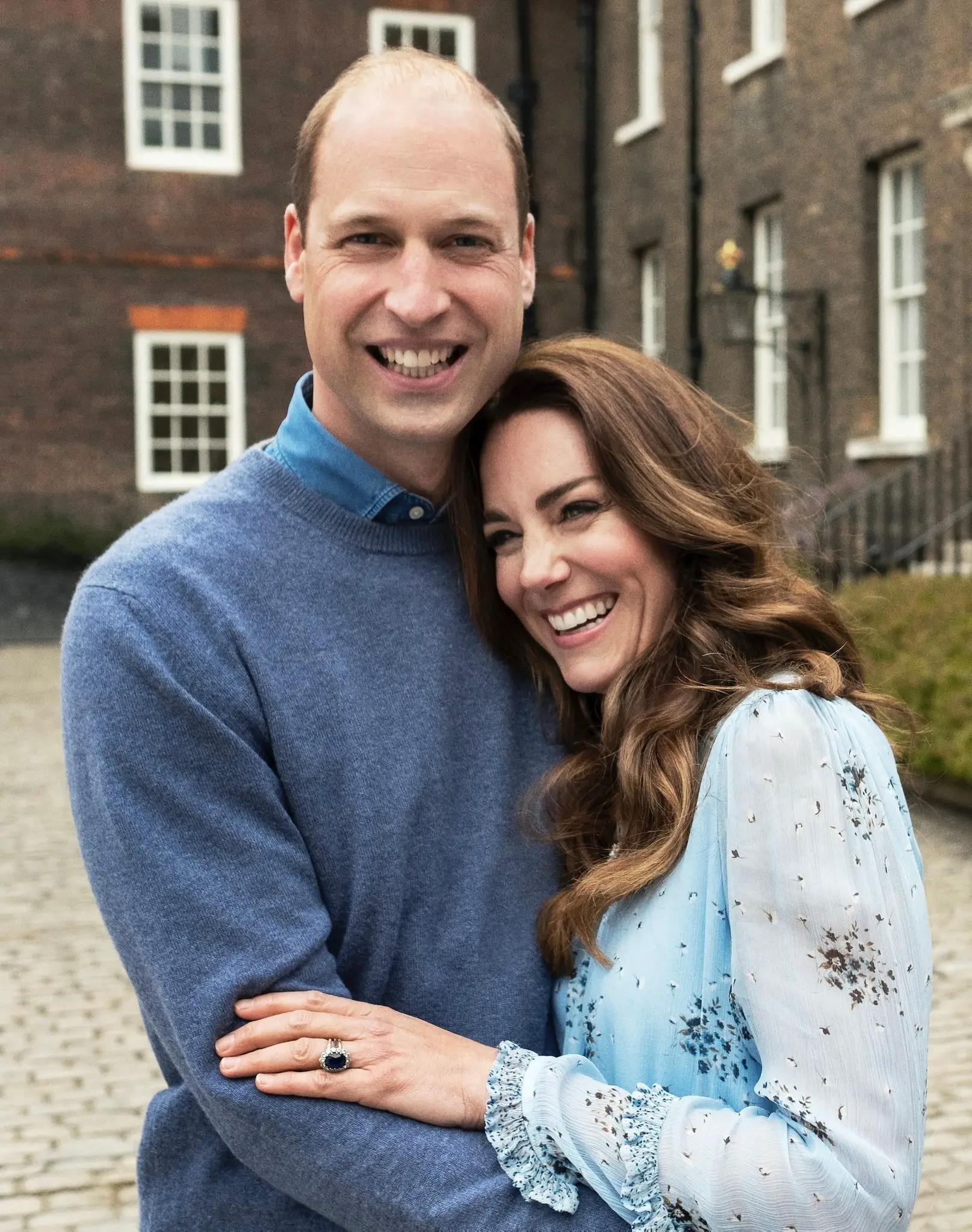 The Duke and Duchess of Cambridge recreated their engagement photoshoot moment for 10th wedding anniversary
