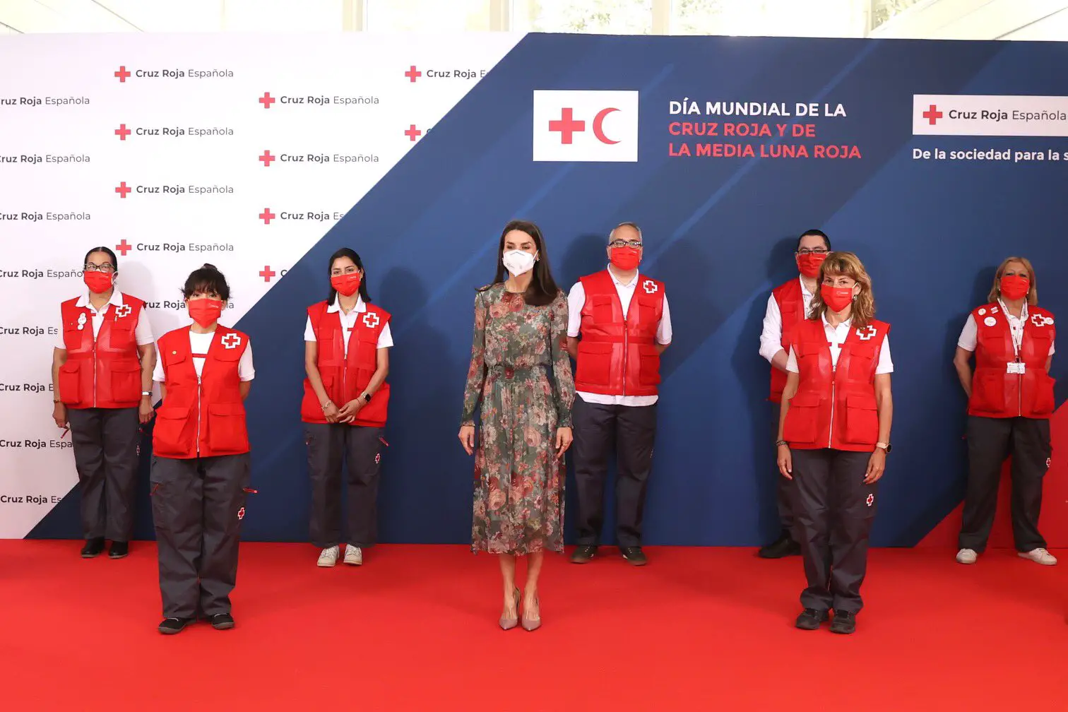 Queen Letizia of Spain marked the Red cross day