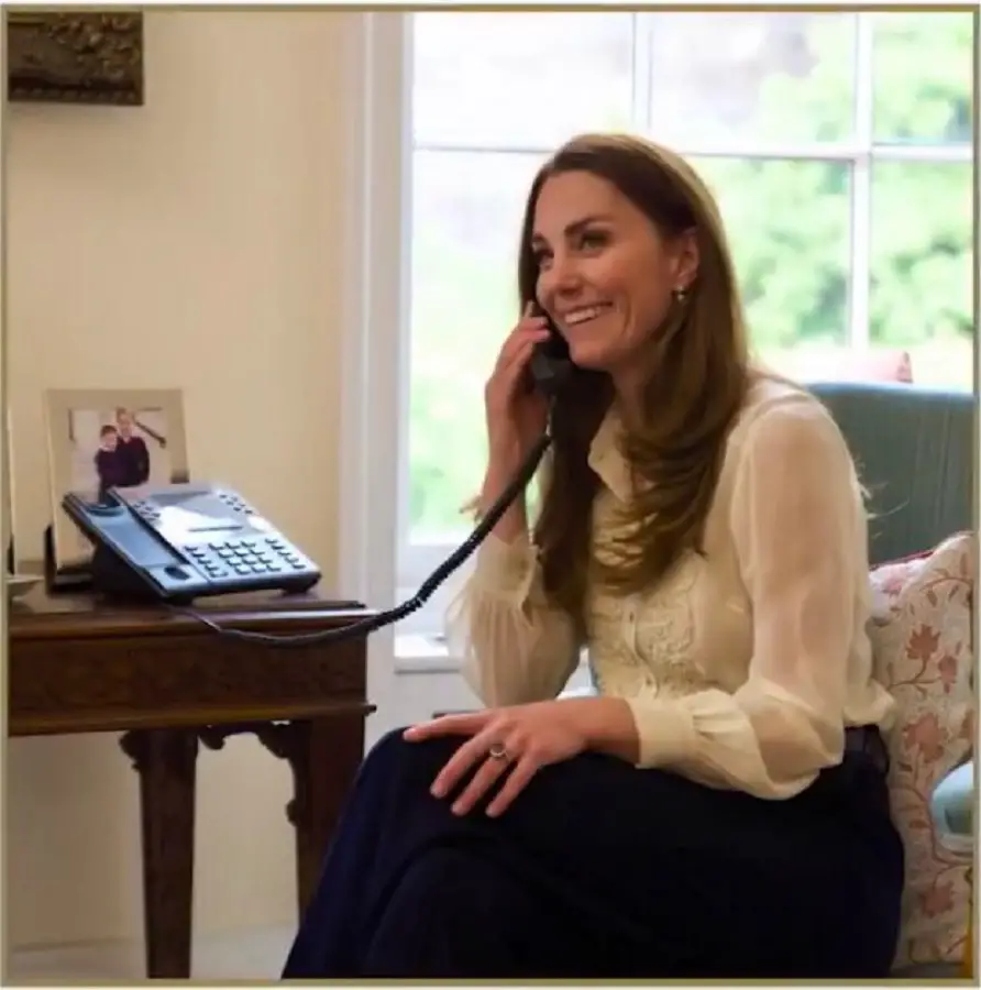 The Duchess of Cambridge released the telephone conversations with Hold Stille Finalists on new YouTube channel