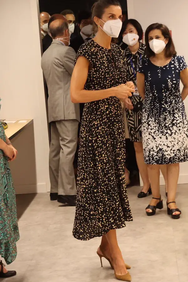 Queen Letizia wore a chic summer dress. Letizia brought back her Massimo Dutti spot-print dress that she first wore in July 2020 during a visit to Asturias.