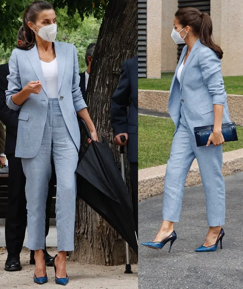 Queen Letizia of Spain chose another professional style. Letizia debuted a blue linen Suit from Spanish label Adolfo Dominguez