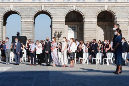 Queen Letizia in Blue for COVID-19 Tribute Event | RegalFille