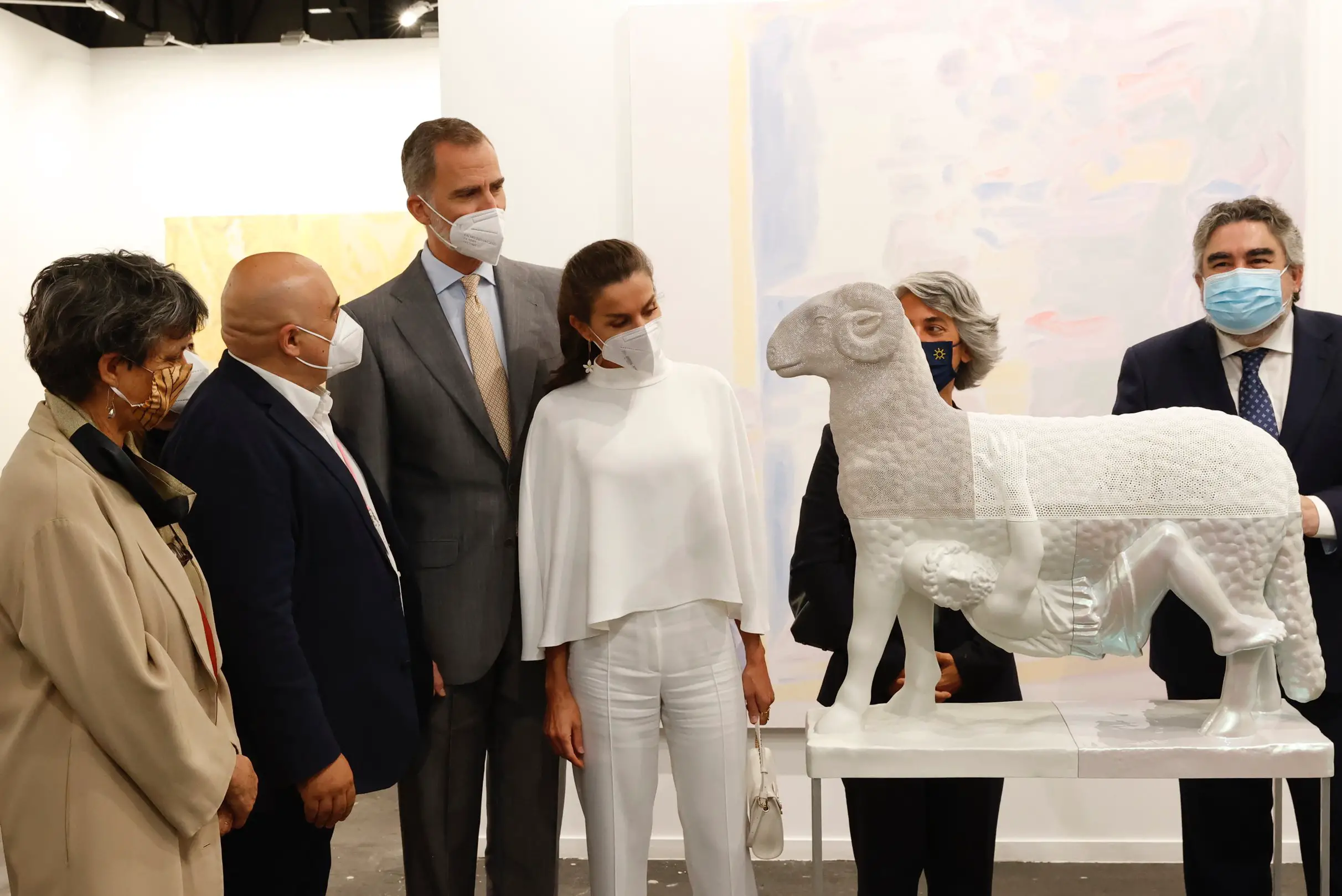King Felipe and Queen Letizia toured various galleries being displayed at the art fair