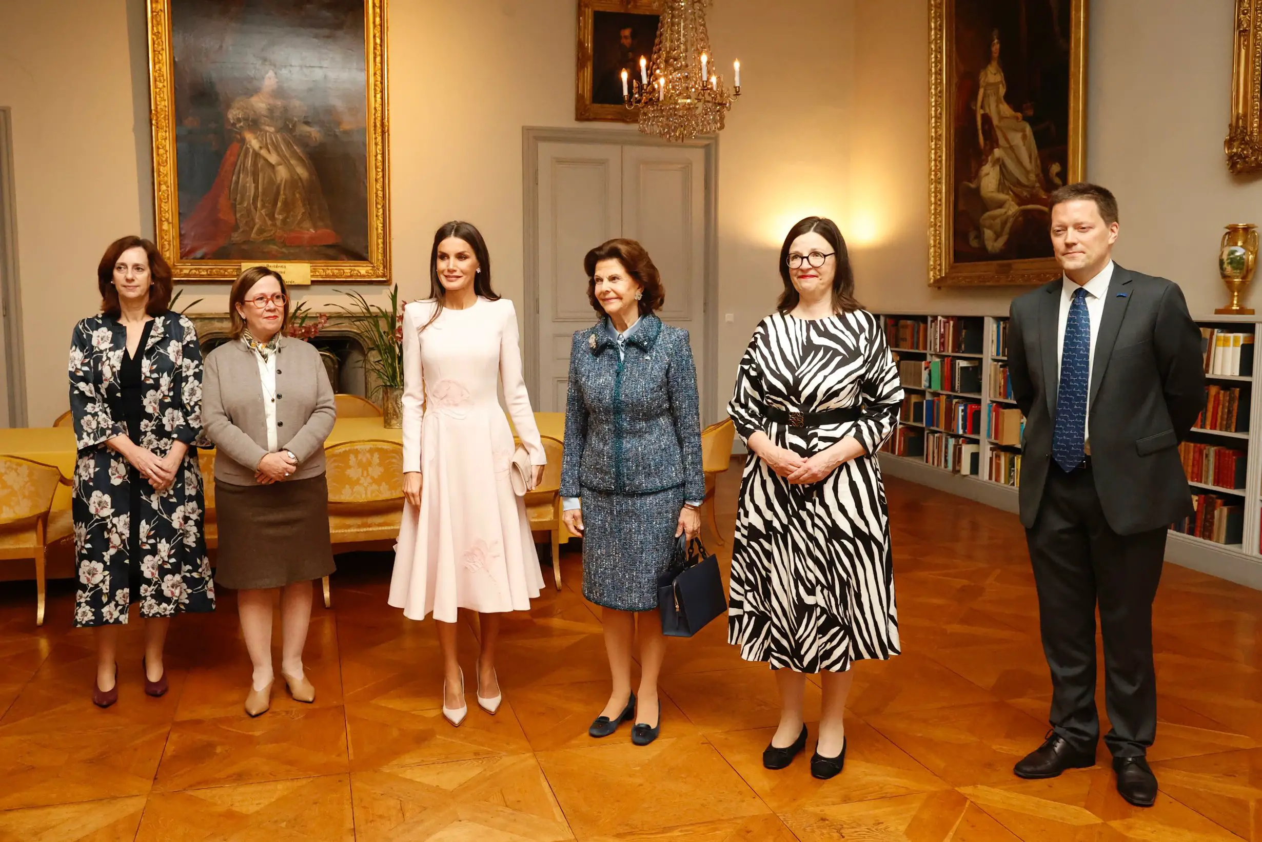 Letizia joined Queen Silvia of Sweden for a visit to Bernadotte Library at the Royal Palace in Stockholm