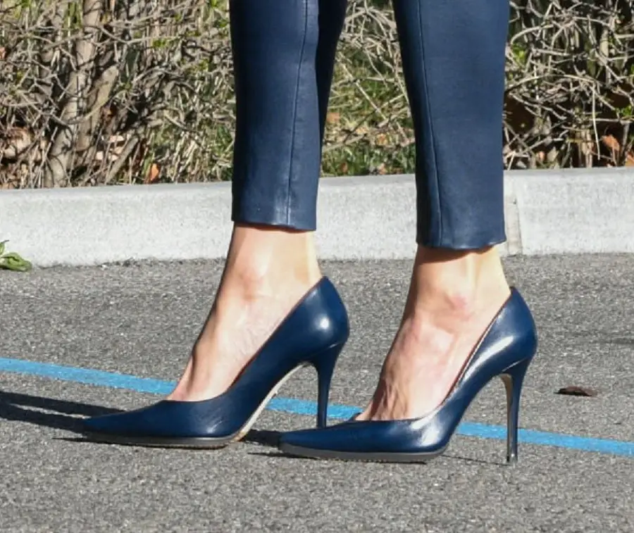 Queen Letizia wore blue Magrit leather pumps