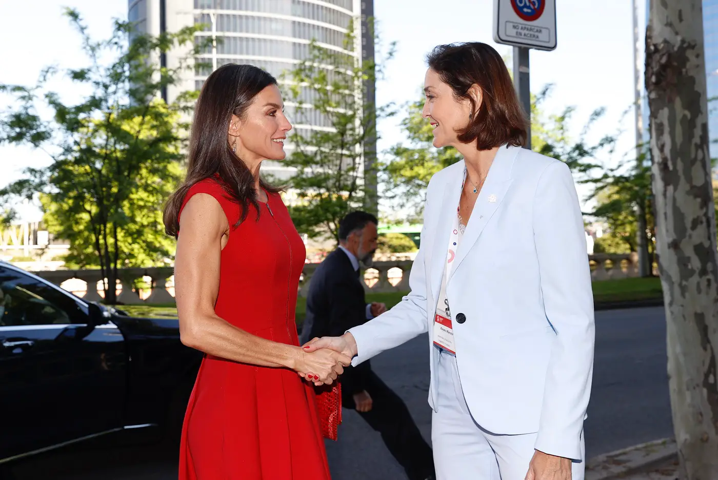Queen Letizia of Spain chose Red Herrera for Filming Roundtable