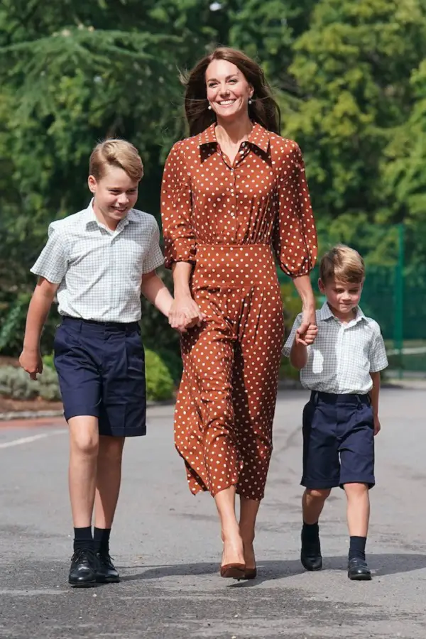 Prince George Princess Charlotte and Prince louis first day at lambrook school in 2022