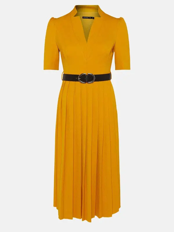 The Princess of Wales, Kate, wore Karen Millen Structured Crepe Forever Pleat Belted Dress in October 2022