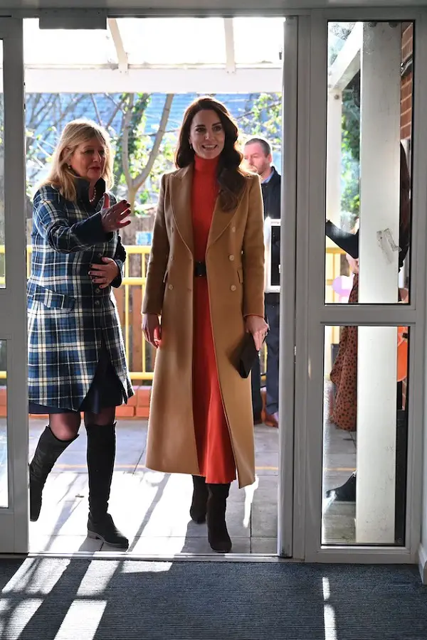 The Princess of Wales was looking gorgeous in orange and beige and brown outfit or a visit fox cubs nursery