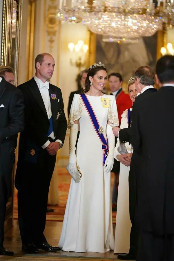 The Princess of Wales Debuted Starthmore Rose Tiara at Korean State Banquet 2023