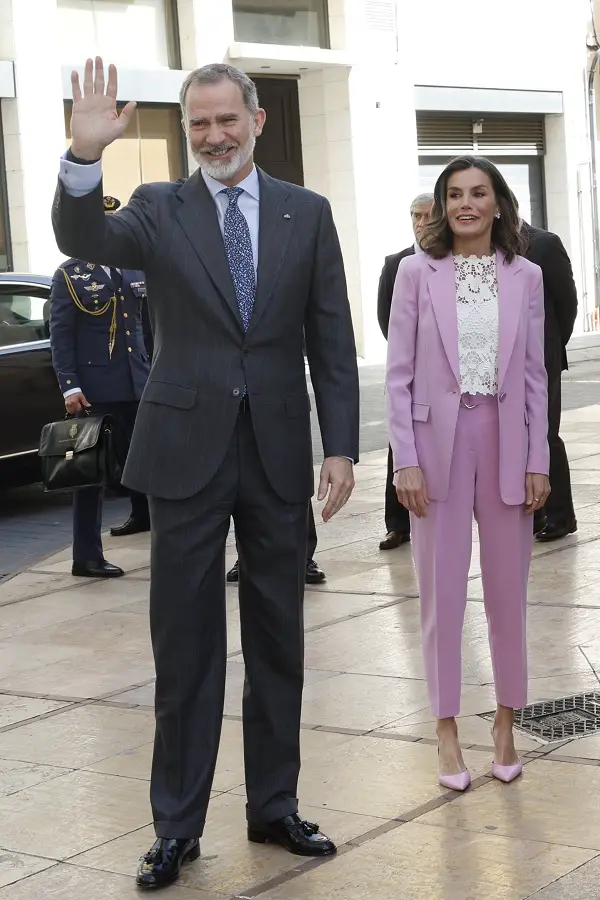 King Felipe and Queen Letizia presented National Research Awards